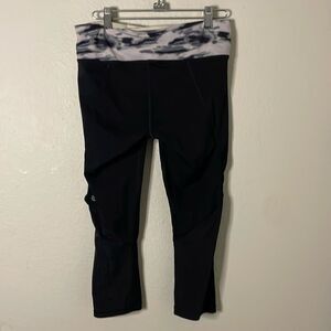 Lululemon Water Bound Crop Pants Womens 4 Run Swim Black‎ Wamo Camo UPF 50+